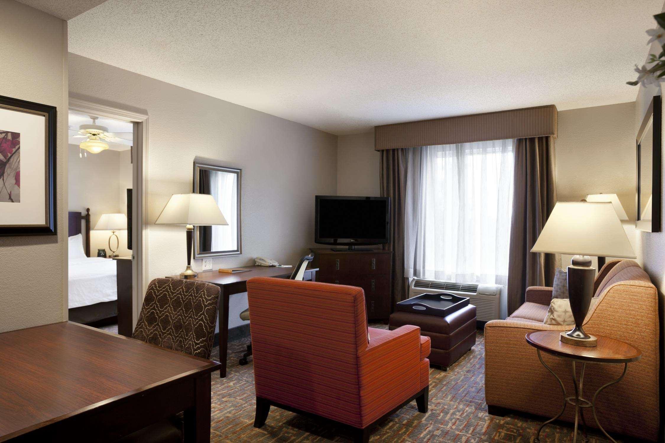 โฮมวูด สวีทส์ บาย ฮิลตัน ซอเมอร์เซ็ท โฮเต็ล Hotel ซอมเมอร์เซ็ท ภายนอก รูปภาพ