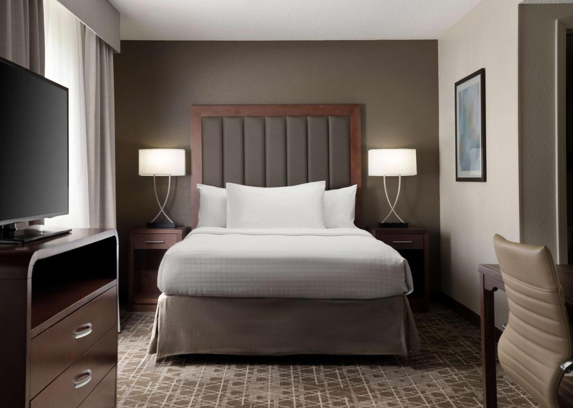 โฮมวูด สวีทส์ บาย ฮิลตัน ซอเมอร์เซ็ท โฮเต็ล Hotel ซอมเมอร์เซ็ท ภายนอก รูปภาพ