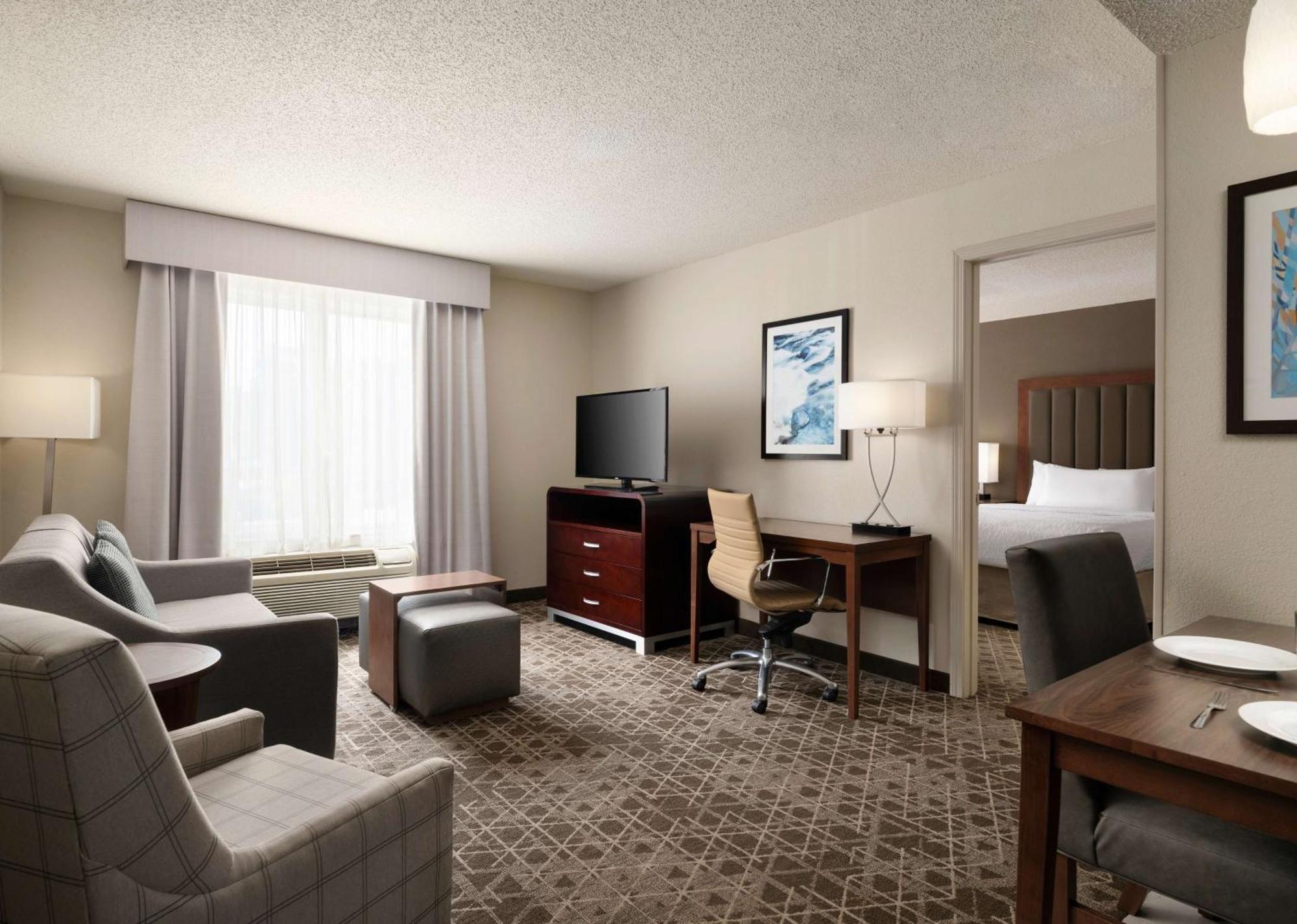 โฮมวูด สวีทส์ บาย ฮิลตัน ซอเมอร์เซ็ท โฮเต็ล Hotel ซอมเมอร์เซ็ท ภายนอก รูปภาพ